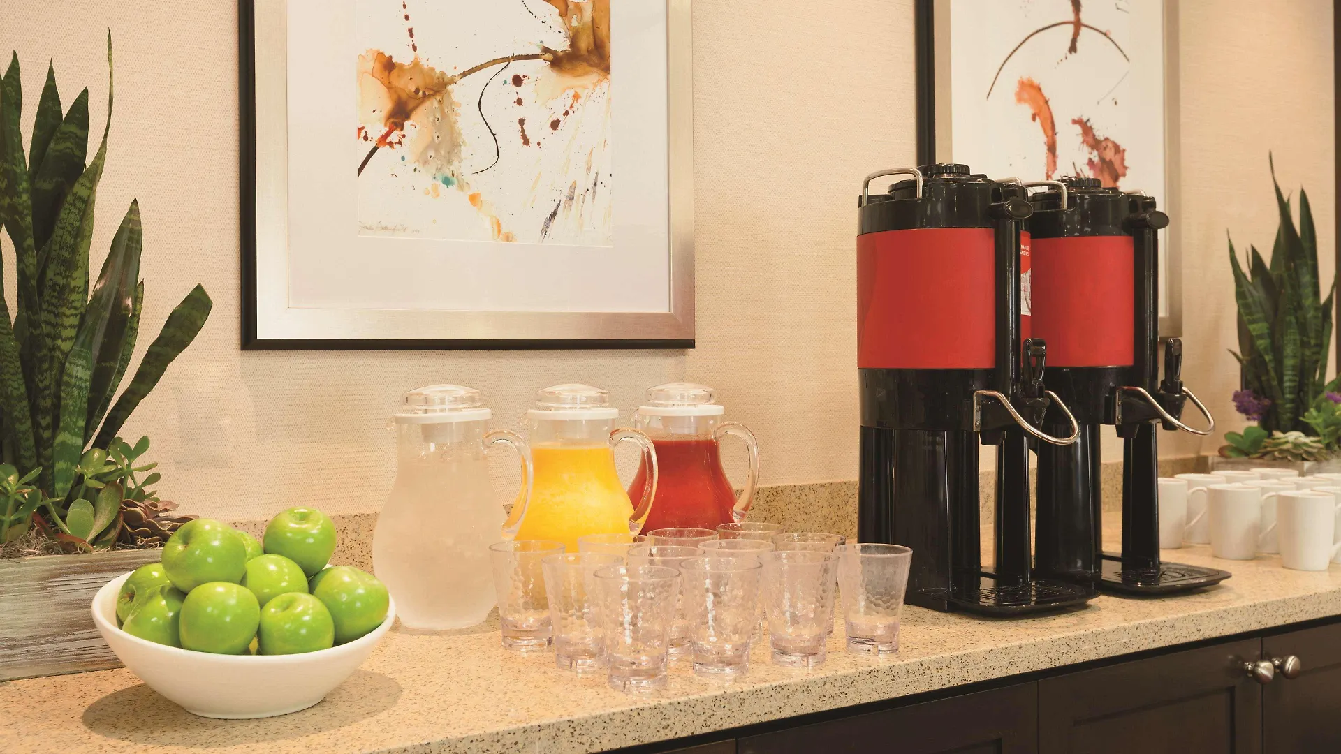 Hotel Hyatt Place At Anaheim Resort / Convention Center