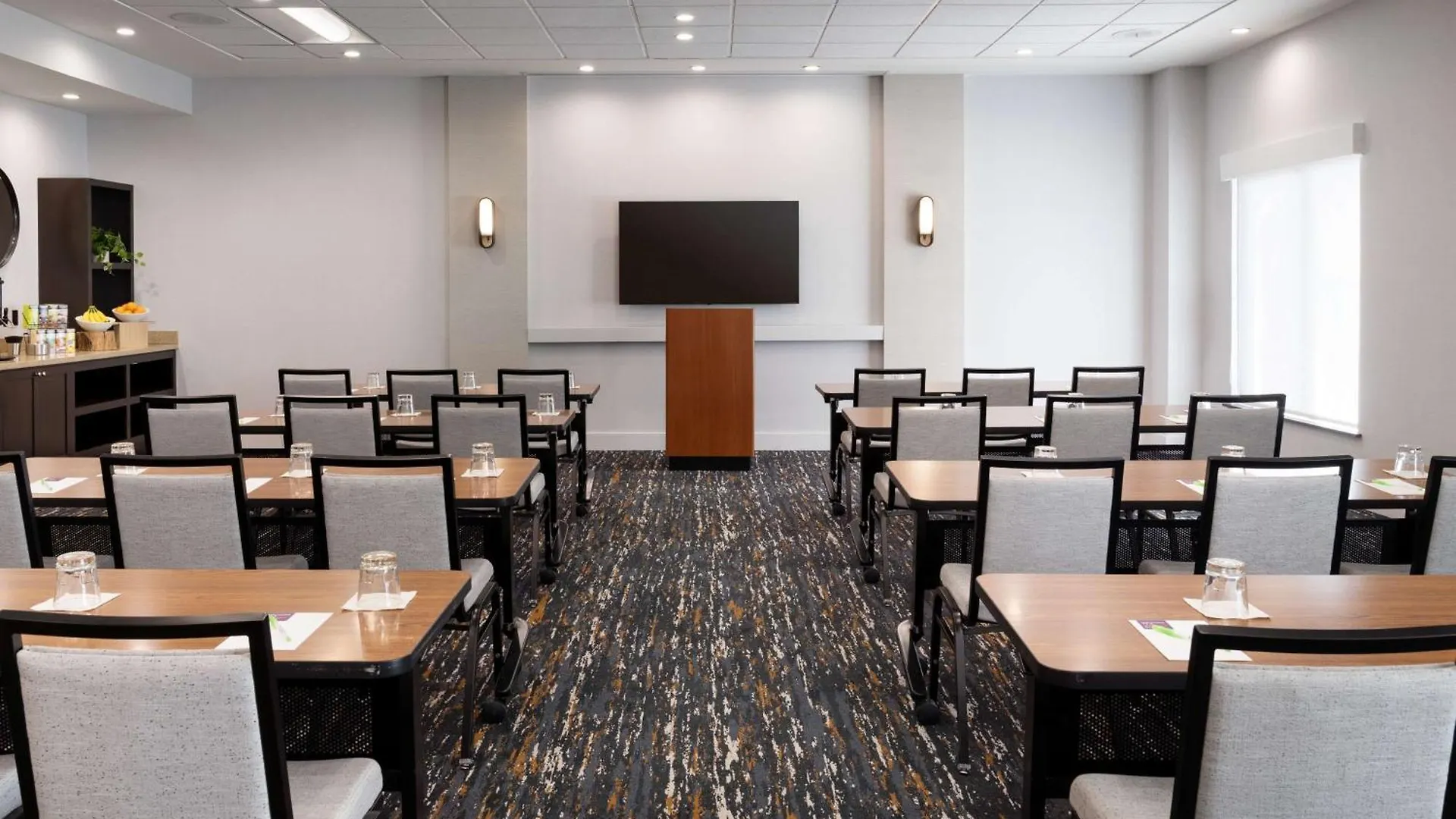 Hyatt Place At Anaheim Resort / Convention Center Hotel