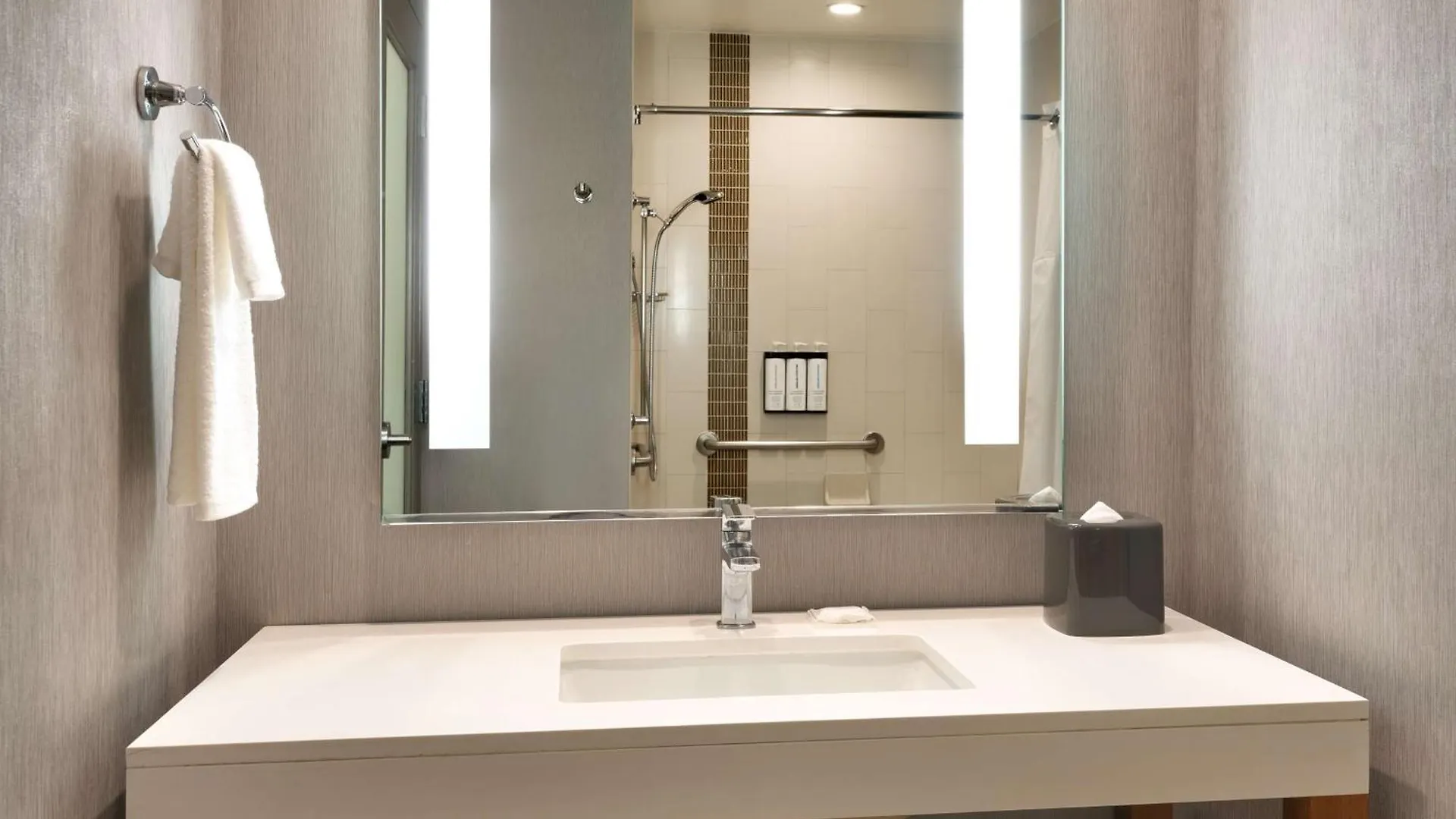 Hyatt Place At Anaheim Resort / Convention Center 3*,  United States